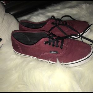 women vans shoes size 7.5